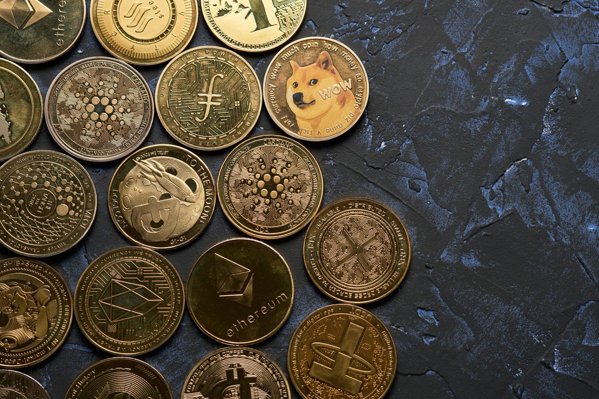 [Blockchain & Crypto Trends]