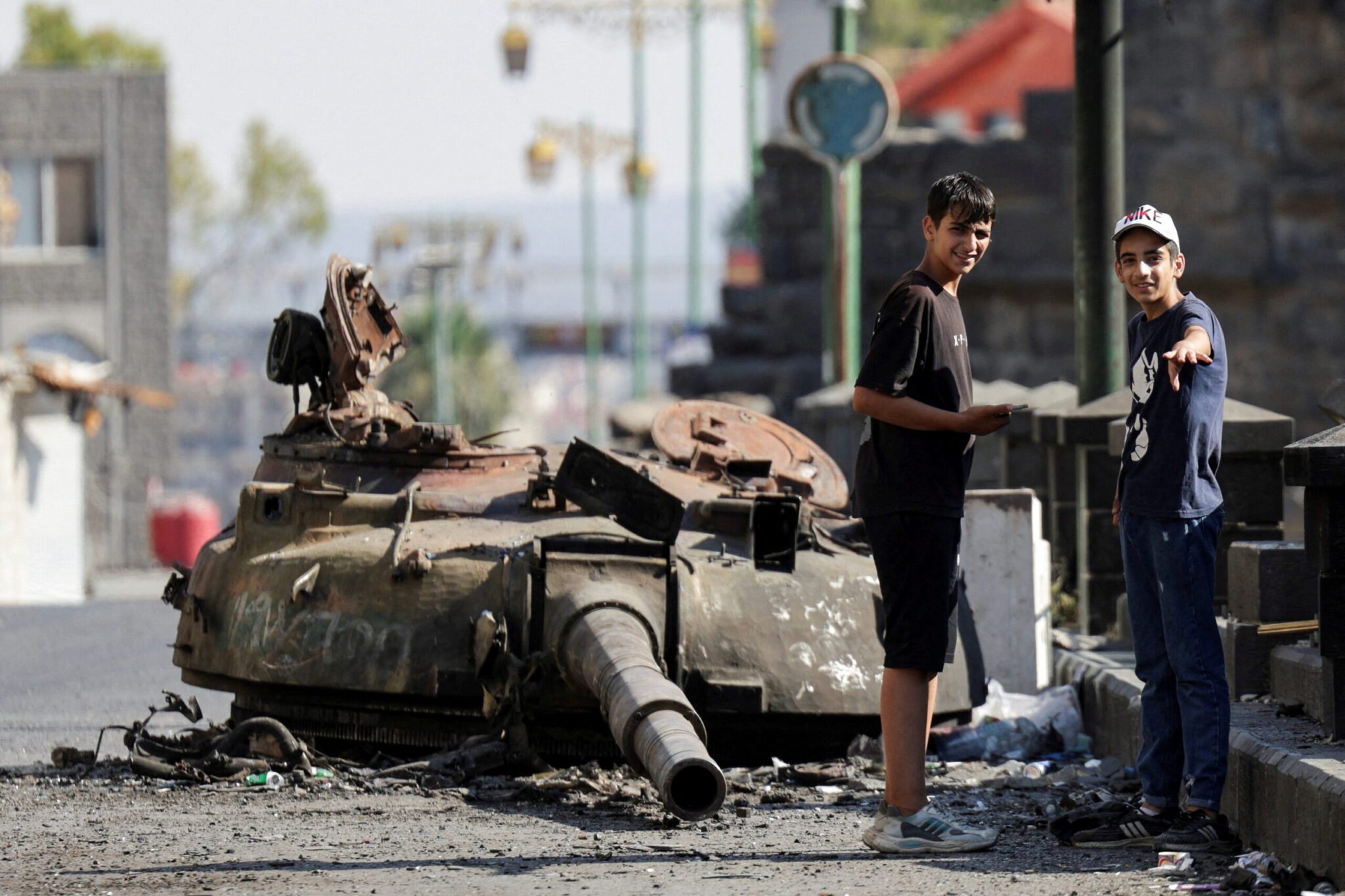 [Regulations & Global Tec]